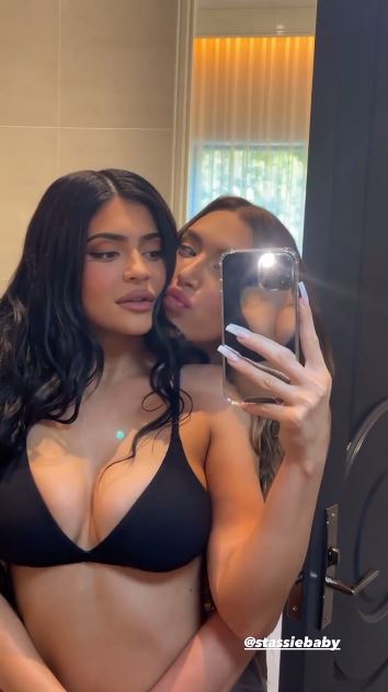 After Their Gym Sesh, Kylie's   Snuggly Video With BFF Stassie Karanikolaou